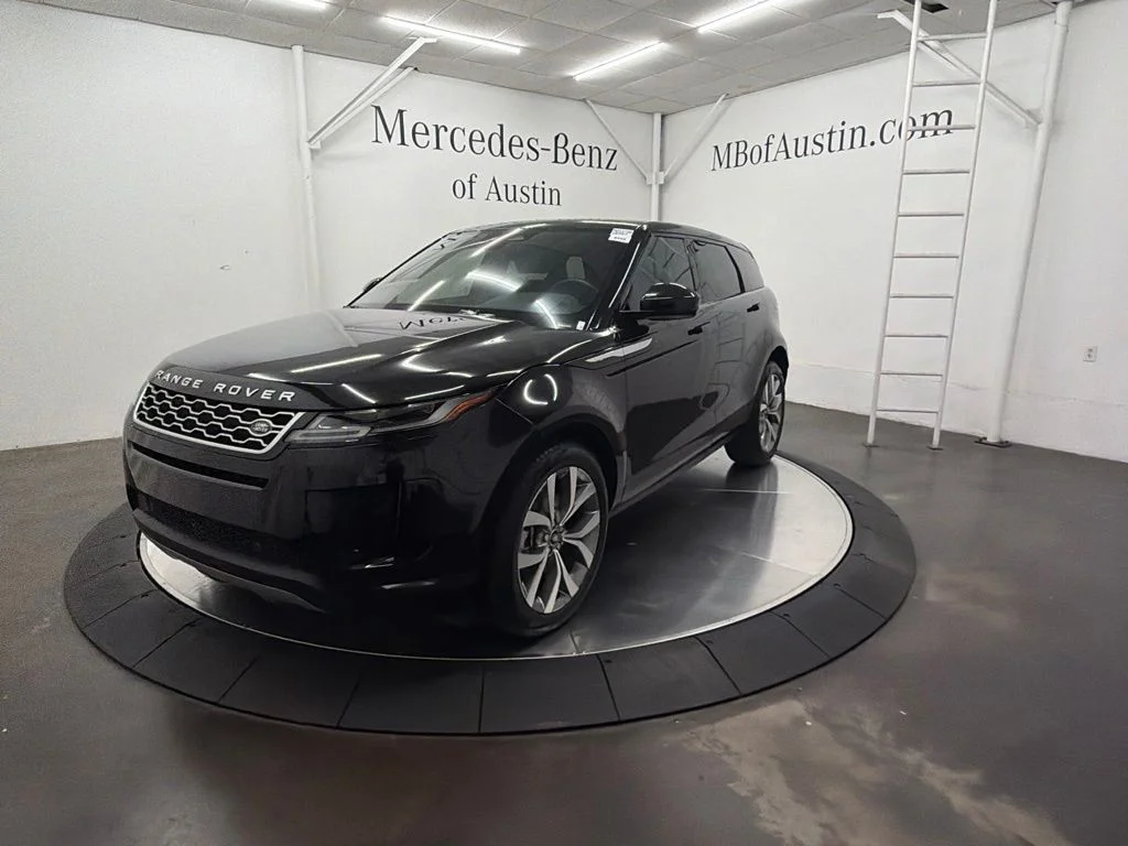 Used 2023 Black Land Rover SE image 3