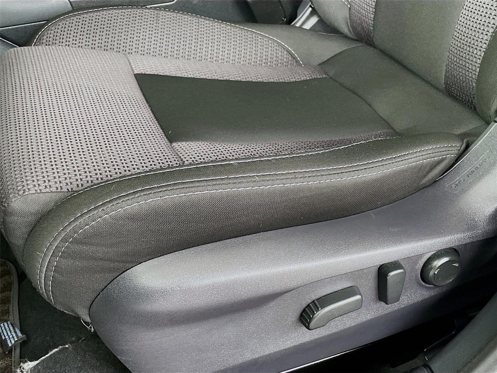 Used 2025 GRAY SUBARU PREM image 23