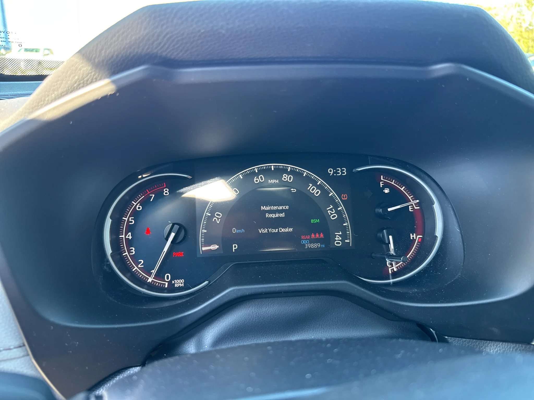 Certified Used 2025 Silver Sky Metallic Toyota XLE Premium image 16
