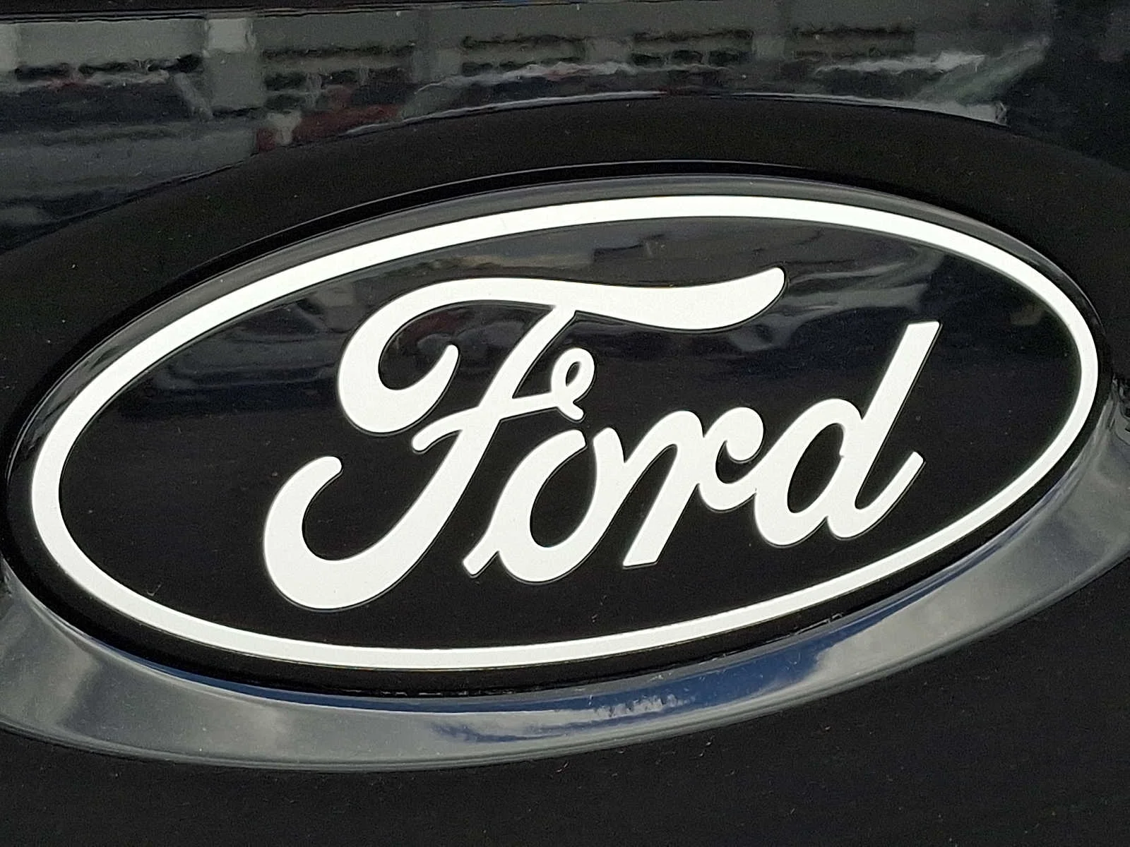 Used 2025 Agate Black Ford LARIAT image 33