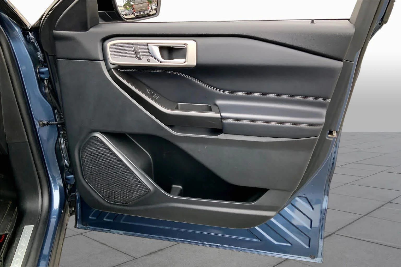 Used 2020 Blue Metallic Ford Limited image 22