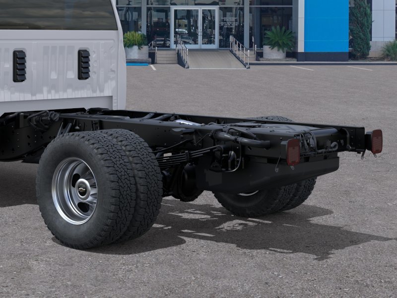New 2026 Summit White Chevrolet Work Truck image 14