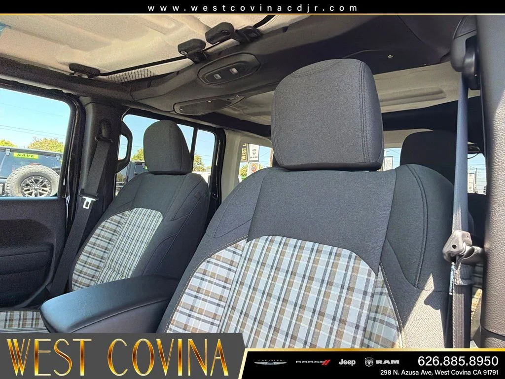 New 2026 Black Clearcoat Jeep 85th Anniversary Edition image 21