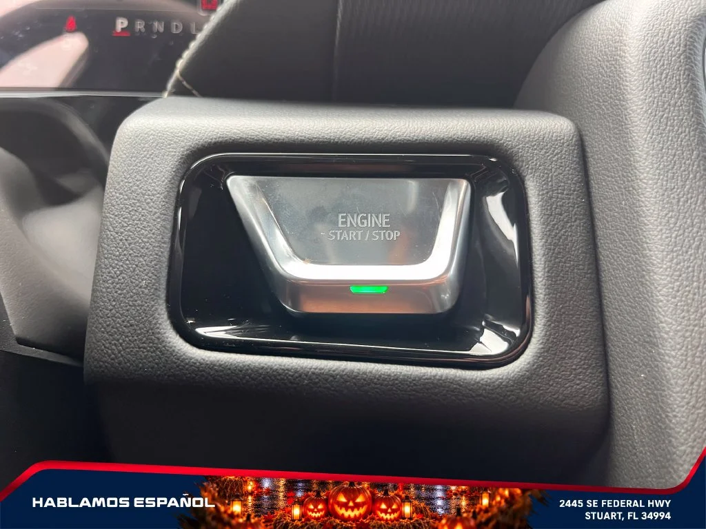 New 2027 Summit White GMC Elevation image 29