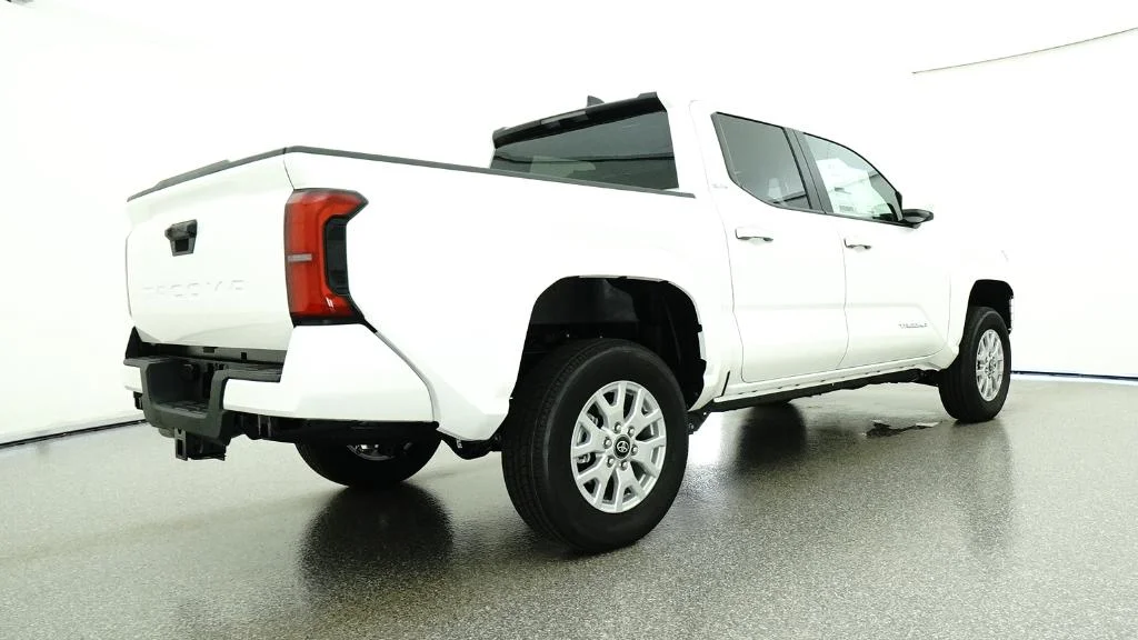 New 2026 Ice Cap Toyota SR5 image 4