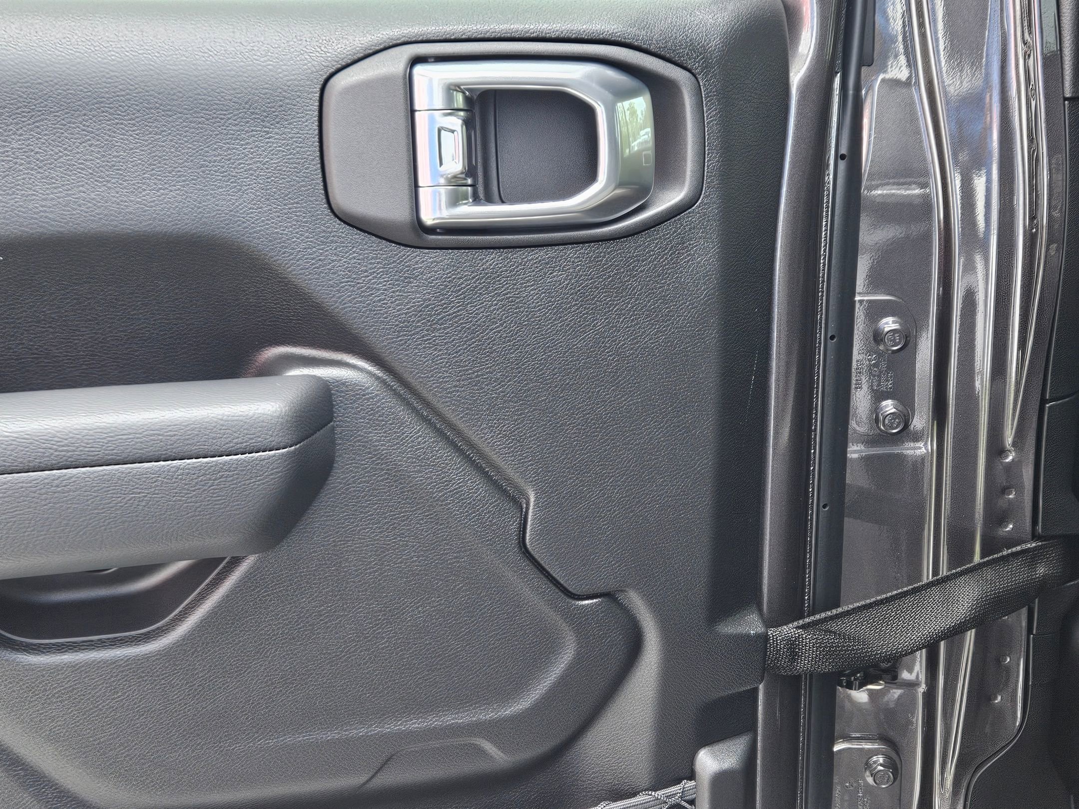 New 2026 Granite Crystal Metallic Clear-Coat Exterior Paint Jeep 85th Anniversary image 22