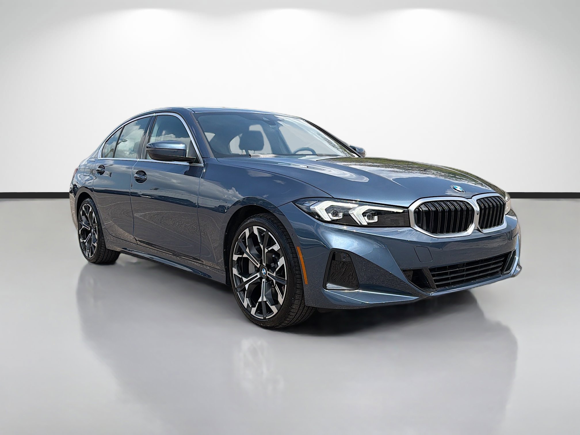 2025 BMW 3 Series 330i