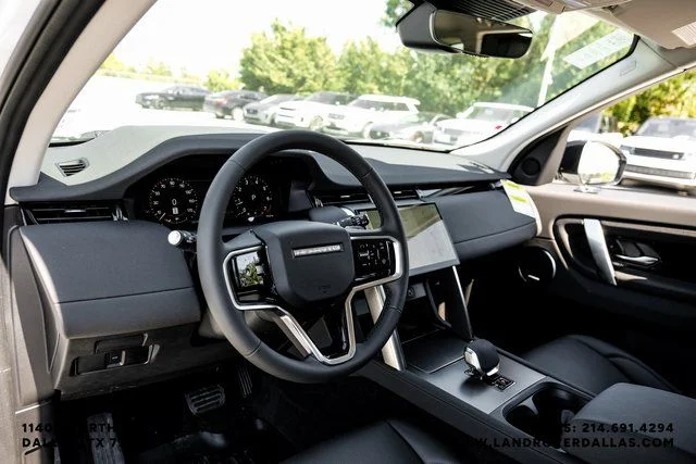 Certified Used 2025 Fuji White Land Rover S image 2