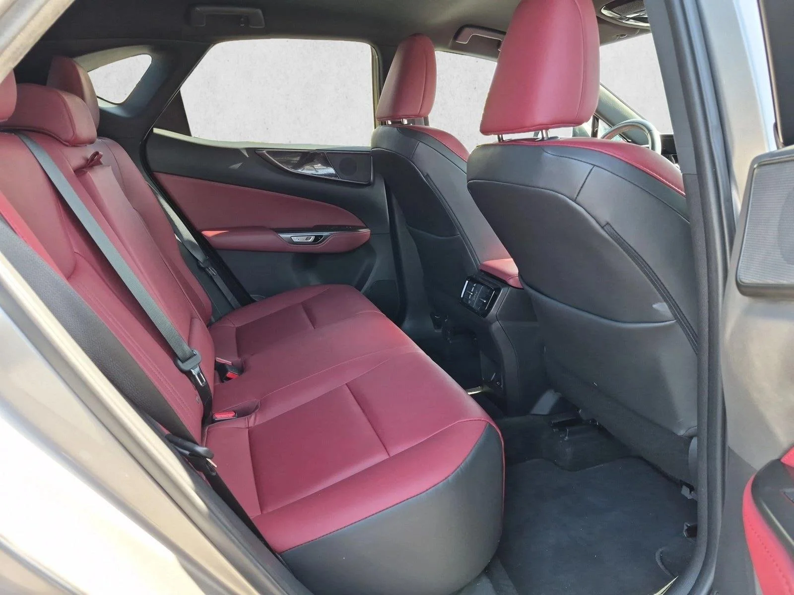 Used 2024 Atomic Silver Lexus NX 250 image 21