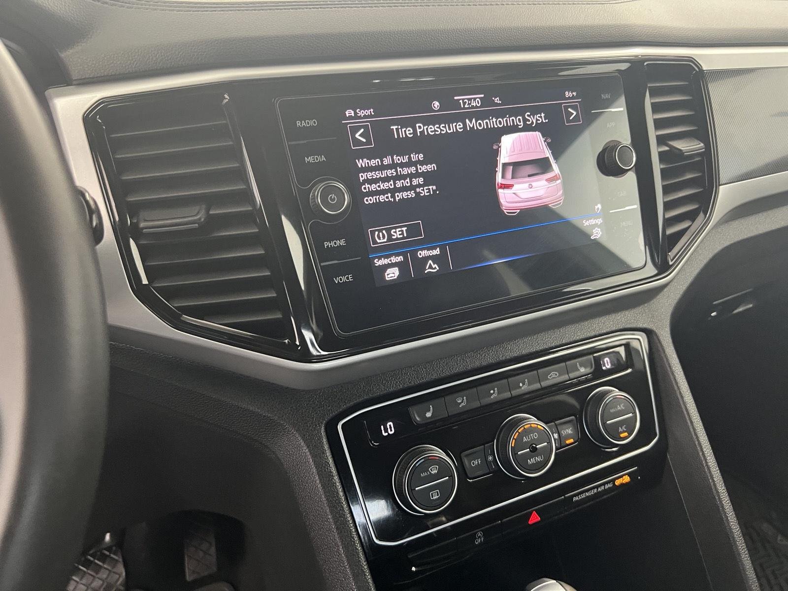 2021 Volkswagen Atlas Cross Sport SEL - Photo 17