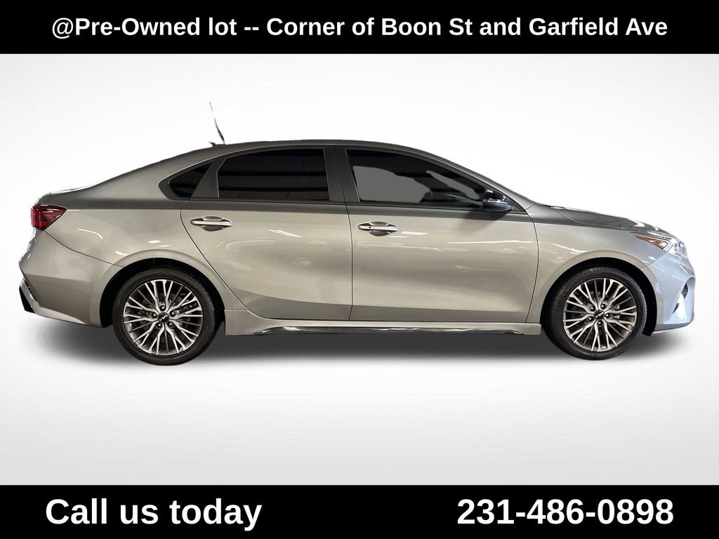 Used 2022 Gray Kia GT-Line image 6