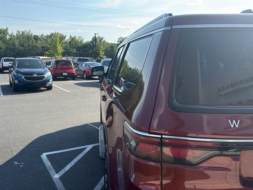 Used 2024 Velvet Red Pearlcoat Jeep Series II image 10
