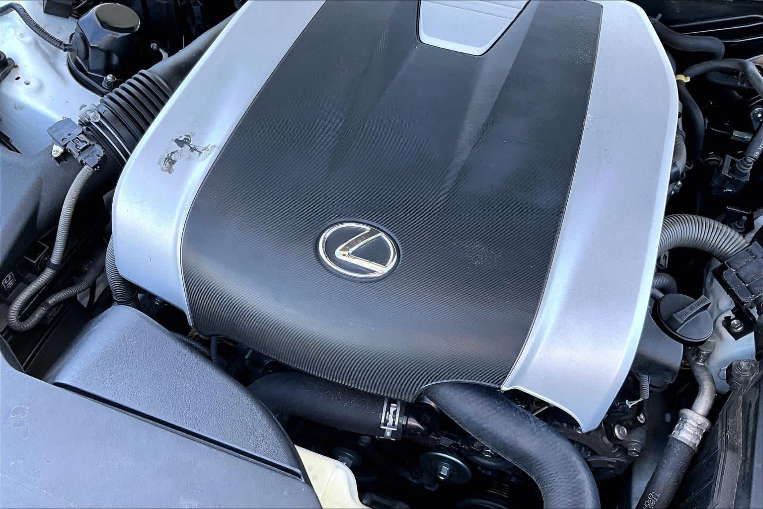 Used 2019 Ultra White Lexus F SPORT image 30