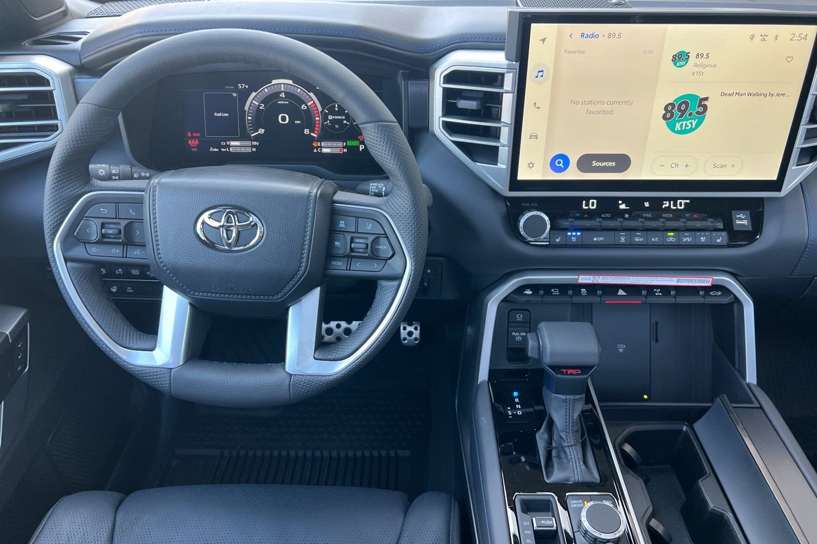 2025 Toyota Tundra Platinum - Photo 15