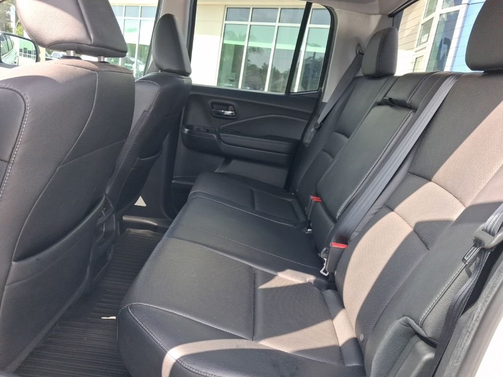Used 2017 White Honda RTL-T image 21