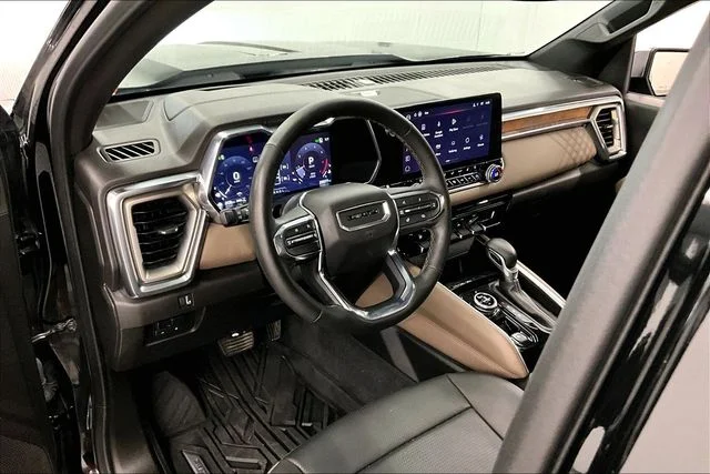 Used 2024 Onyx Black GMC Denali image 16