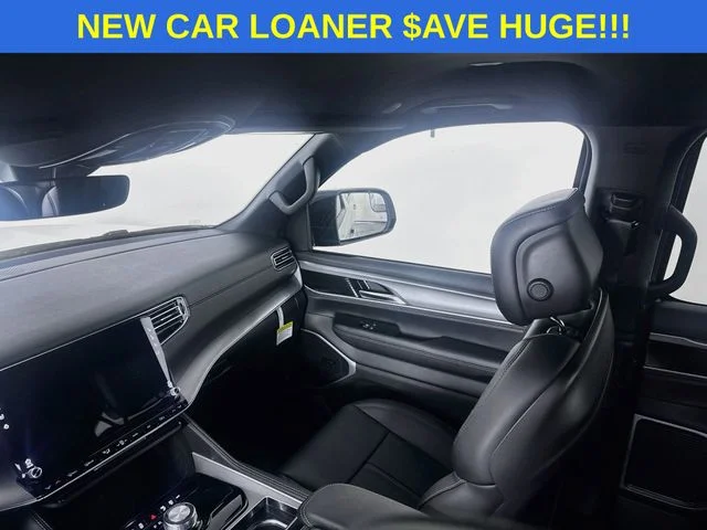 New 2026 Bright White Clear-Coat Exterior Paint Jeep Grand Wagoneer image 23