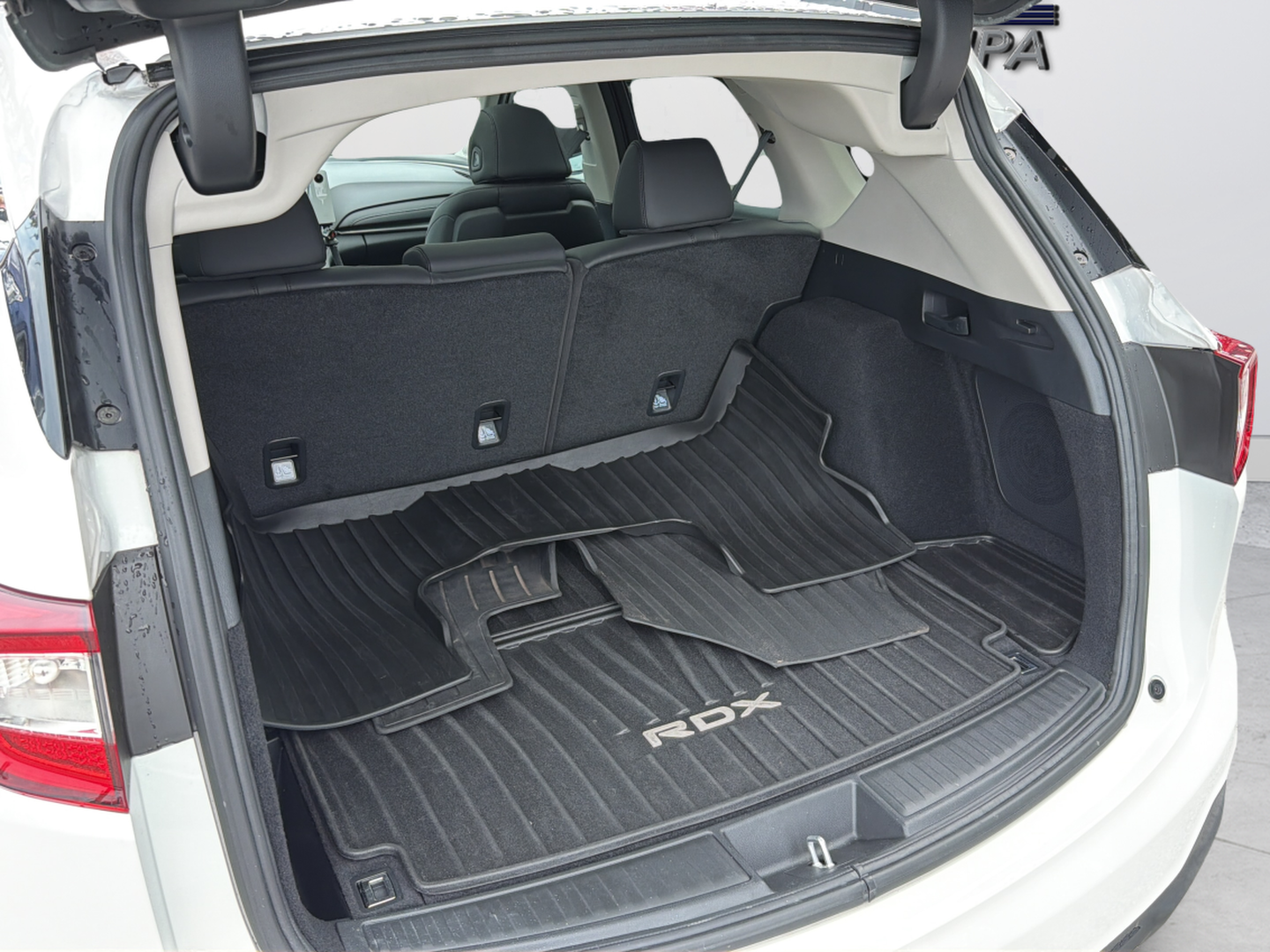 Used 2024 Platinum White Pearl Acura Base image 39