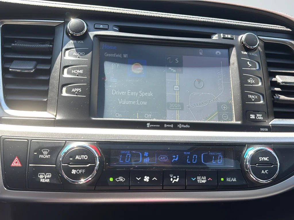 Used 2016 Gray Toyota XLE V6 image 20