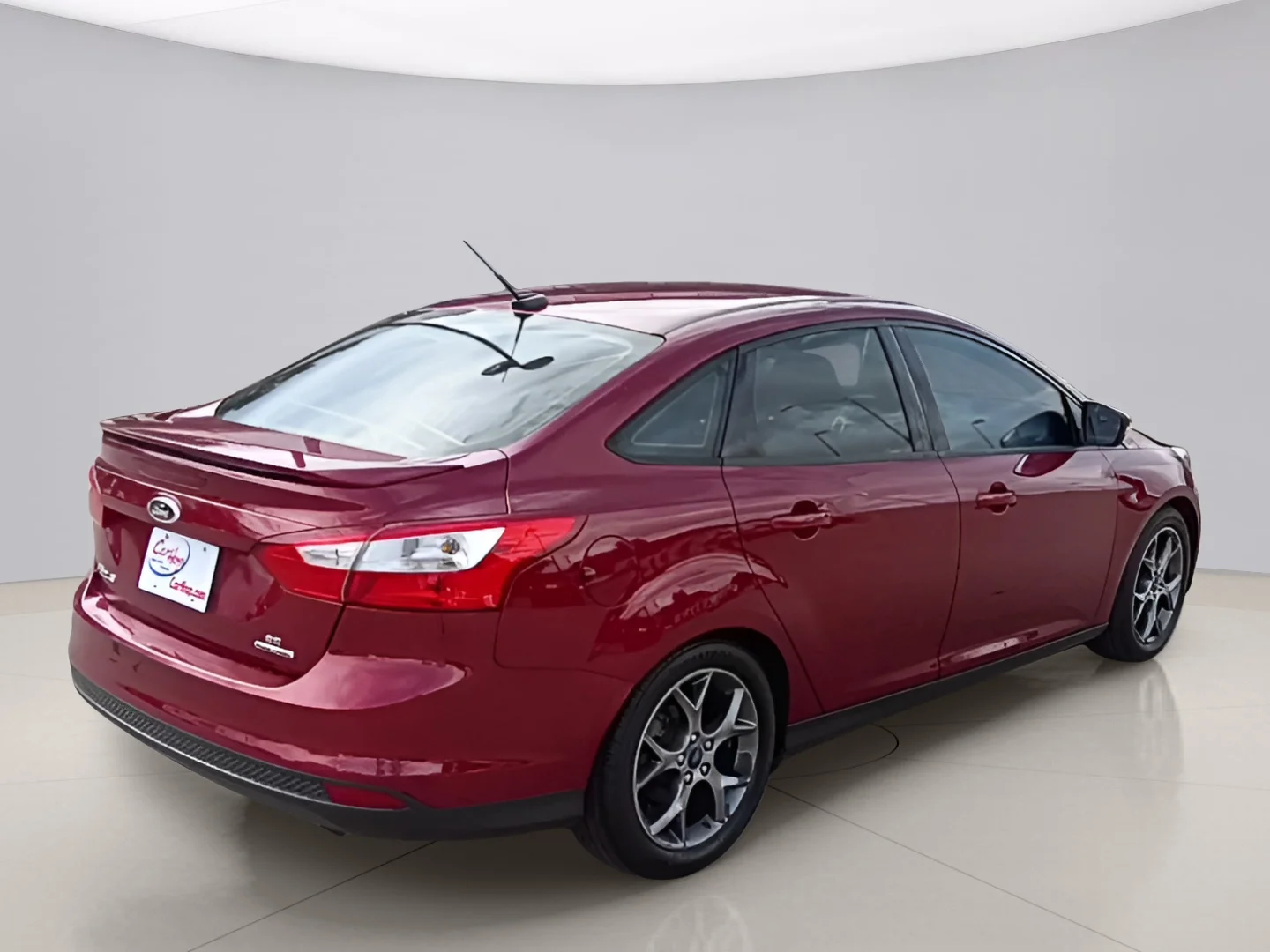 Used 2014 Red Ford SE image 5
