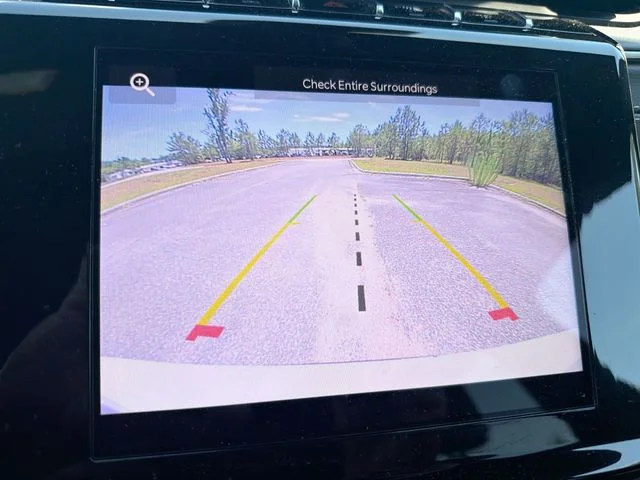 Used 2023 White Jeep Altitude image 20