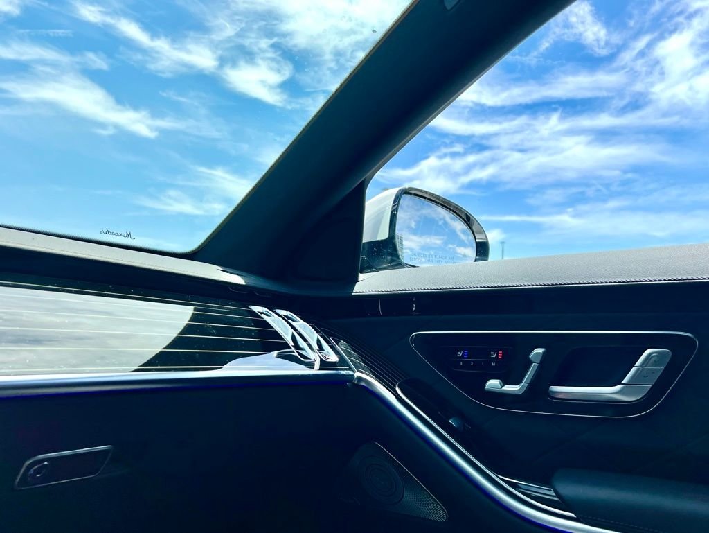 Certified Used 2022  Mercedes-Benz S 500 image 24