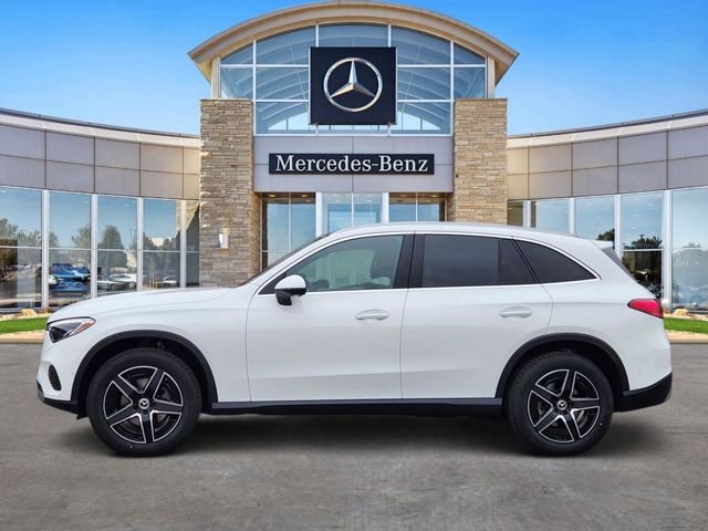 New 2026 Polar White Mercedes-Benz GLC 300 image 2