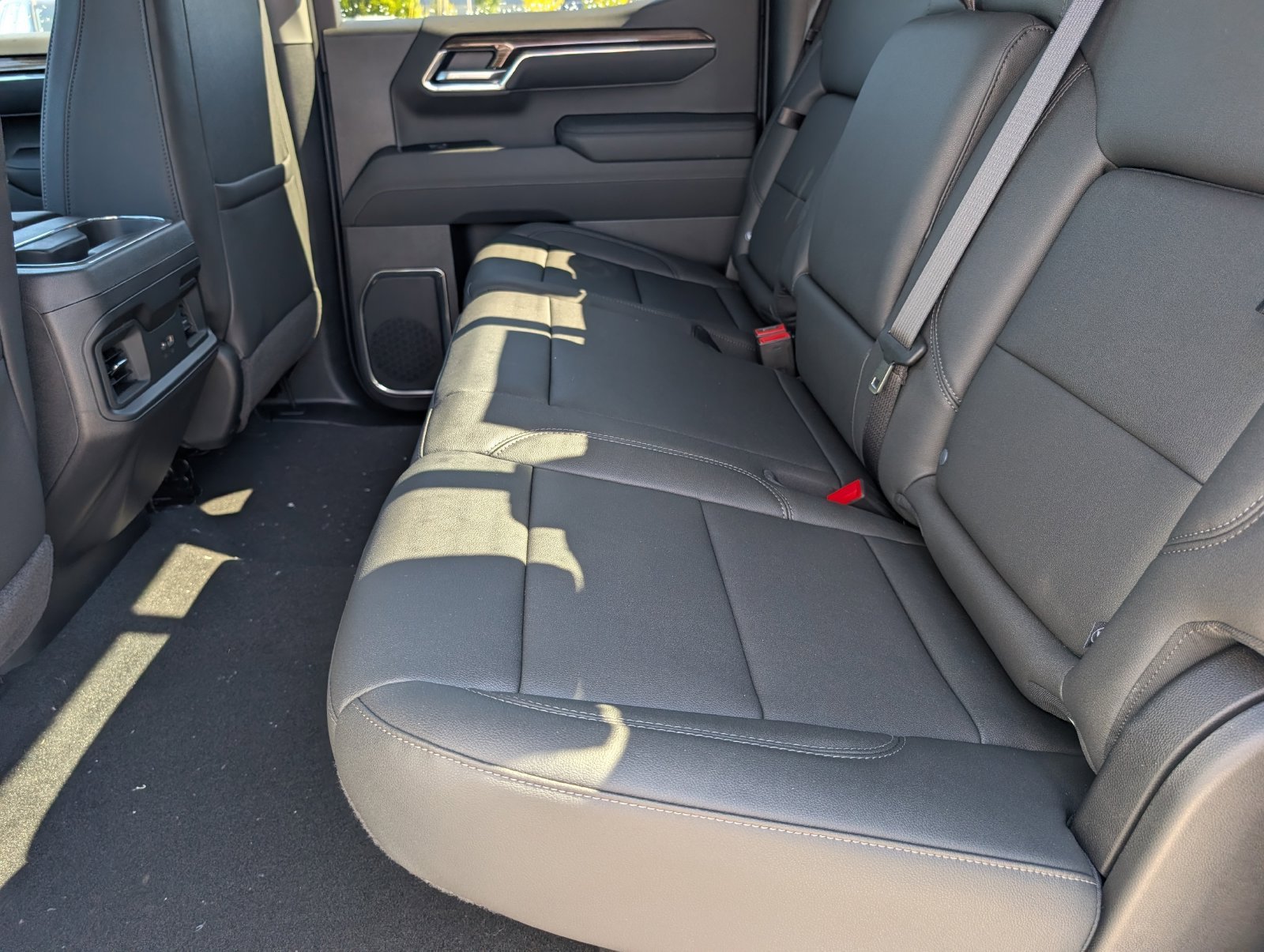 2026 Chevrolet Silverado 1500 LT Trail Boss - Photo 10