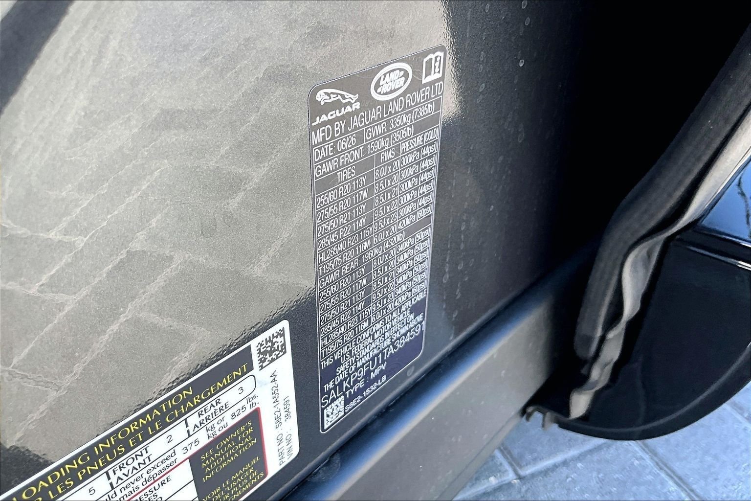 New 2026 Carpathian Grey Land Rover SE image 13