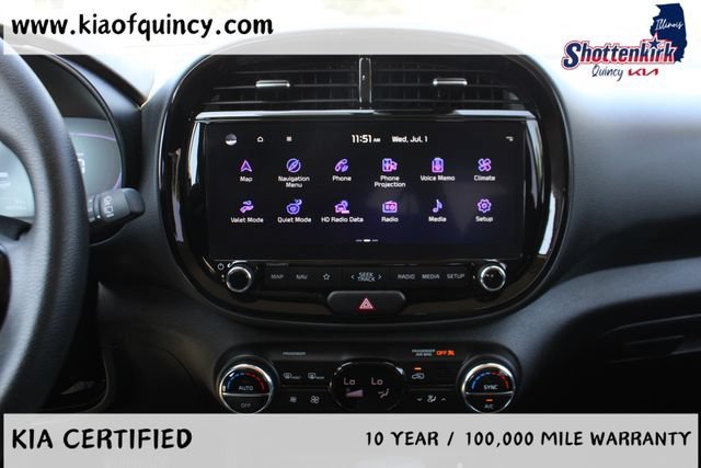 Used 2025 Red Kia S image 26