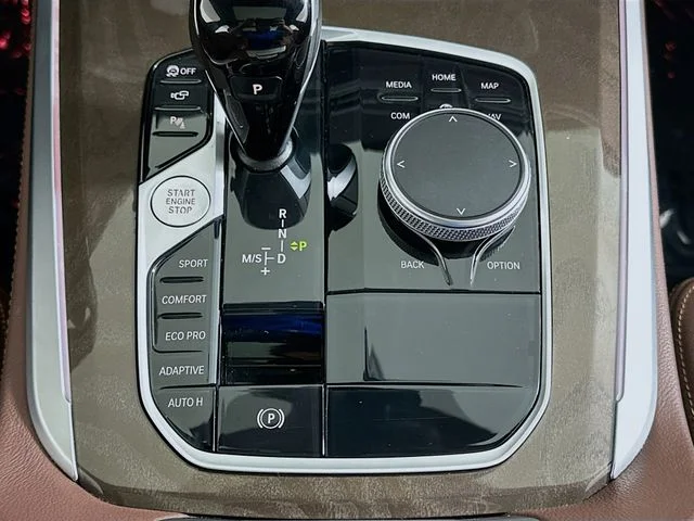 Certified Used 2022 White BMW sDrive40i image 19
