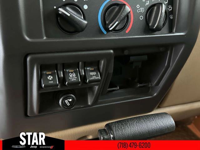 Used 1997 Green Jeep SE image 29