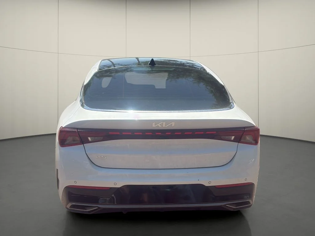 Used 2024 White Kia EX image 6