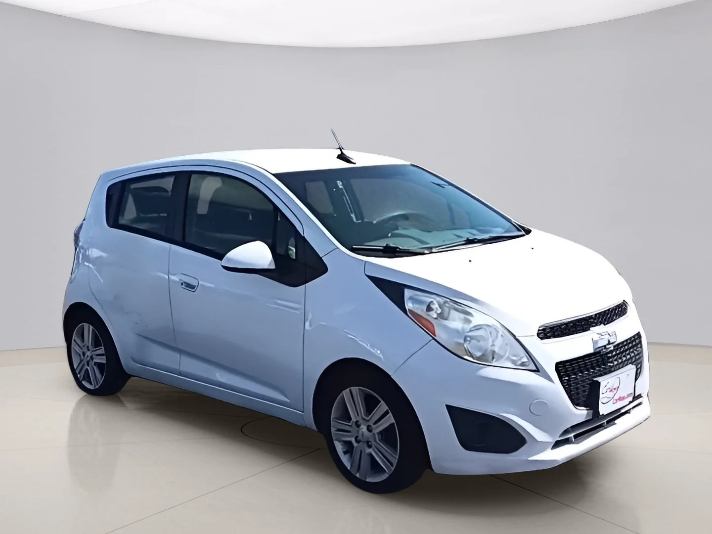 Used 2014 White Chevrolet 1LT image 9