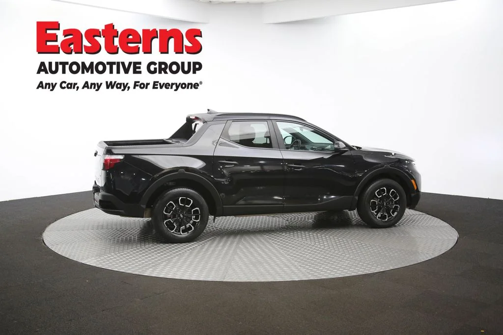 Used 2022 Black Hyundai SEL image 39