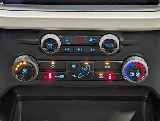 New 2027 Carbonized Gray Metallic Ford F-250® XLT image 43