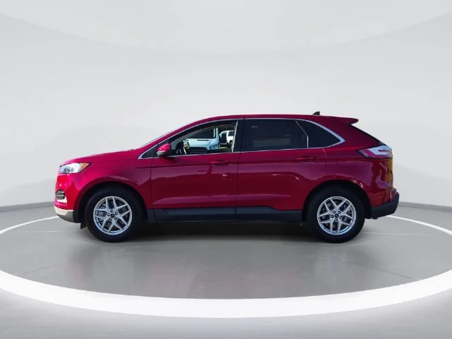 Used 2024 Red Ford SEL image 5