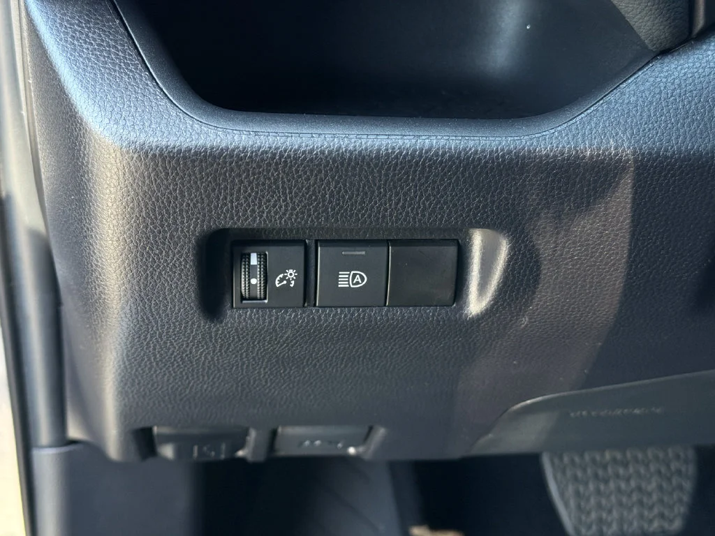 Used 2025  Toyota LE image 24