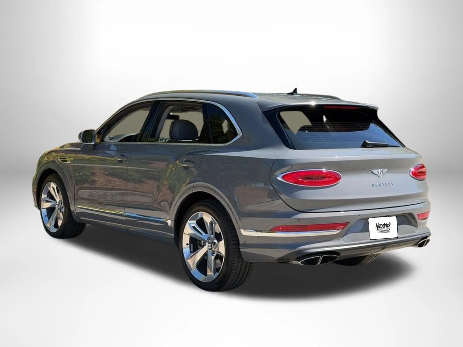 Used 2025 Gravity Gray Bentley Azure image 4