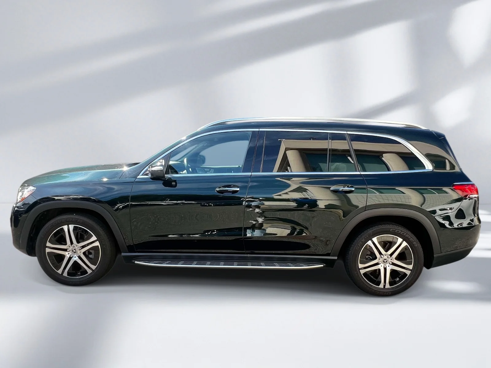 Certified Used 2022 Emerald Green Metallic Mercedes-Benz GLS 450 image 4