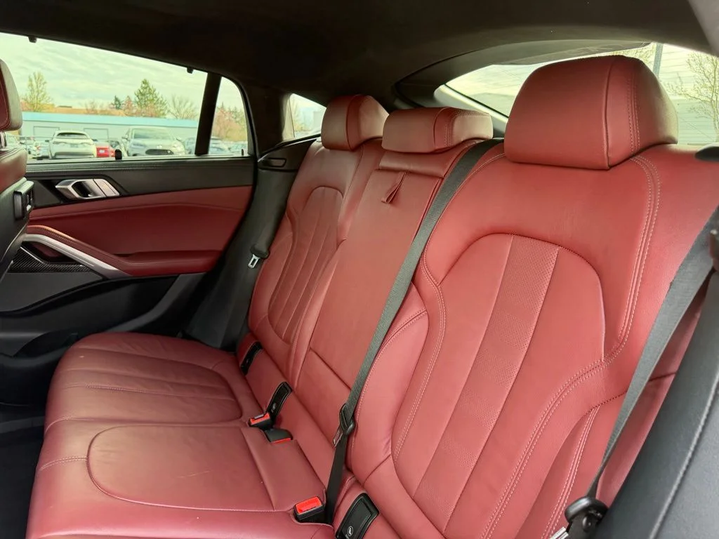 Used 2022 Manhattan Green Metallic BMW M50i image 31