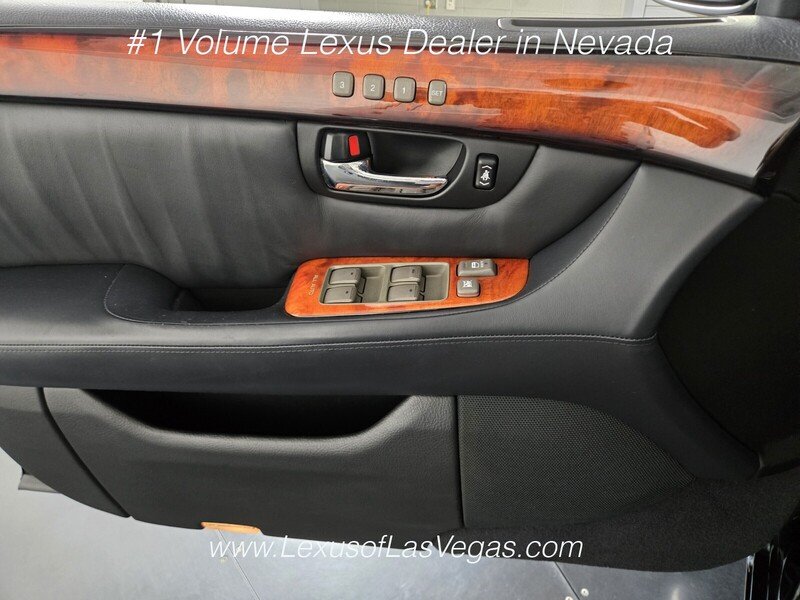 Used 2005 Black Onyx Lexus 430 image 29