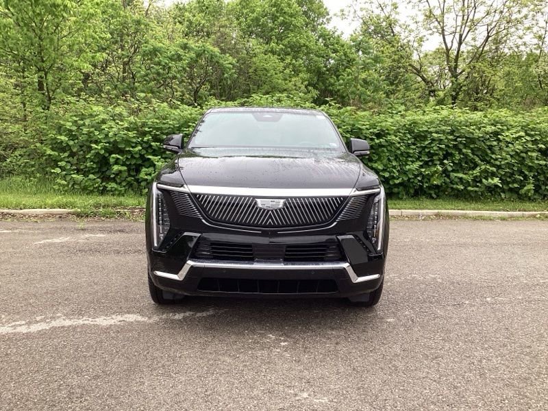 2025 Cadillac Escalade IQ Luxury 1 - Photo 2