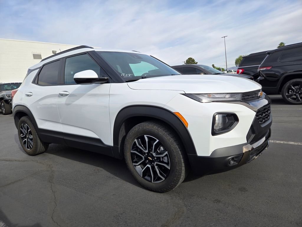 2023 Chevrolet Trailblazer Activ's photo
