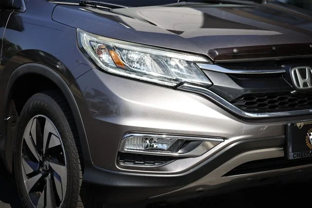 Used 2015 Kona Coffee Metallic Honda Touring image 2