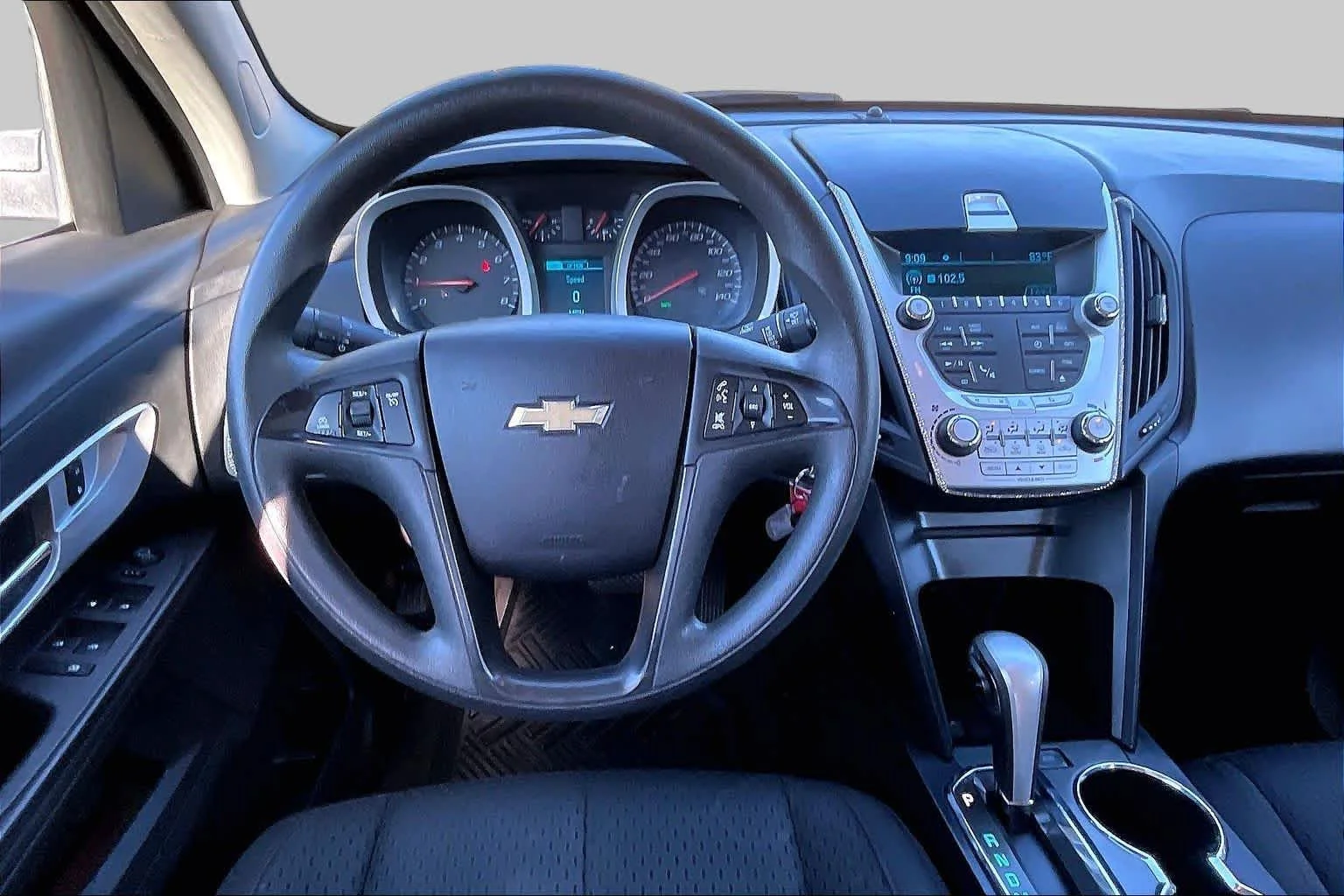 Used 2014 Summit White Chevrolet LS image 6
