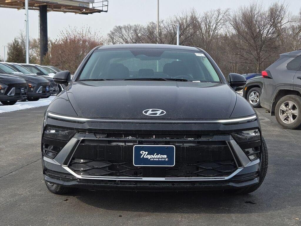 New 2026 Black Hyundai SEL Sport image 4