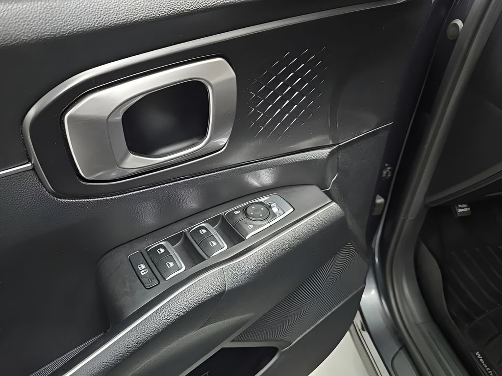 Used 2021 Gray Kia S image 9