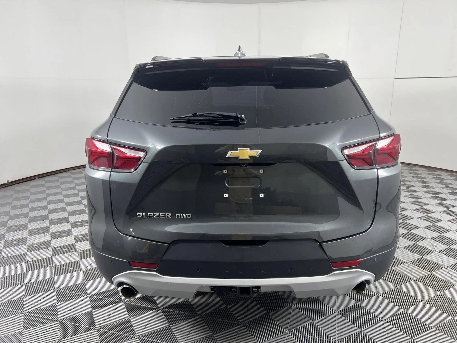 Used 2020 Nightfall Gray Metallic Chevrolet LT image 9