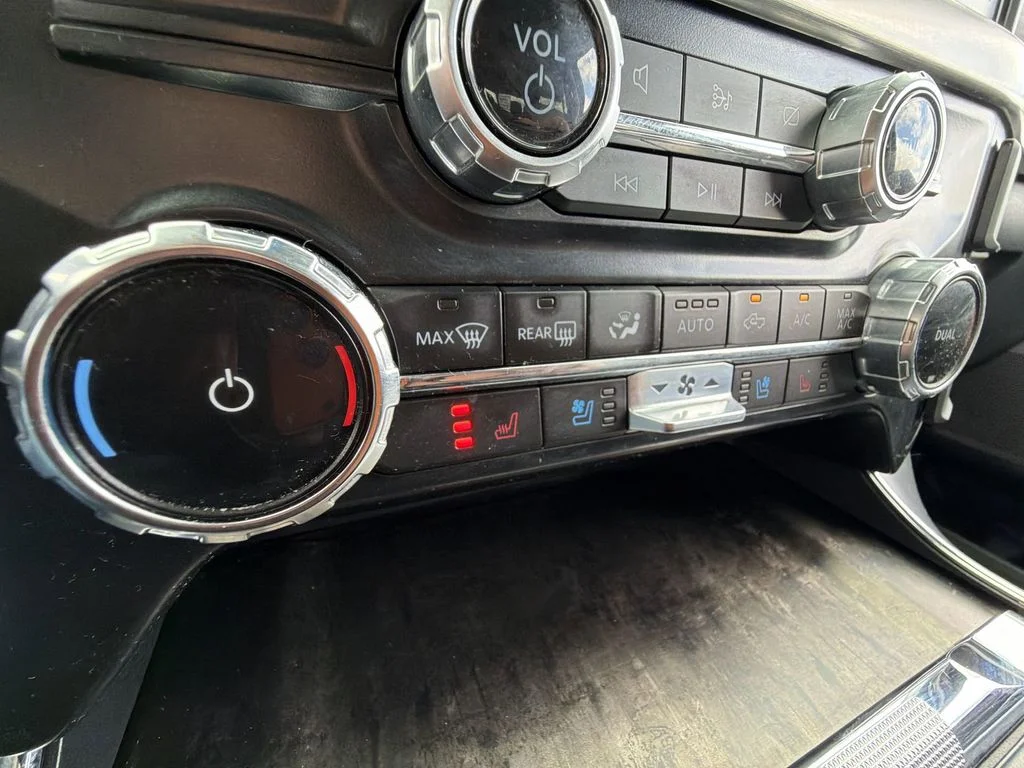Used 2022 Gray Ford Lariat image 35